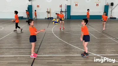 2016年7月：白袜队左投克里斯·塞尔因抗议复古球衣太丑将其剪碎，被队内禁赛。